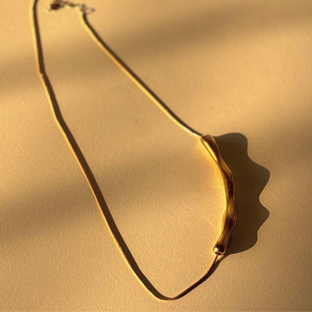 Asymmetric Necklace