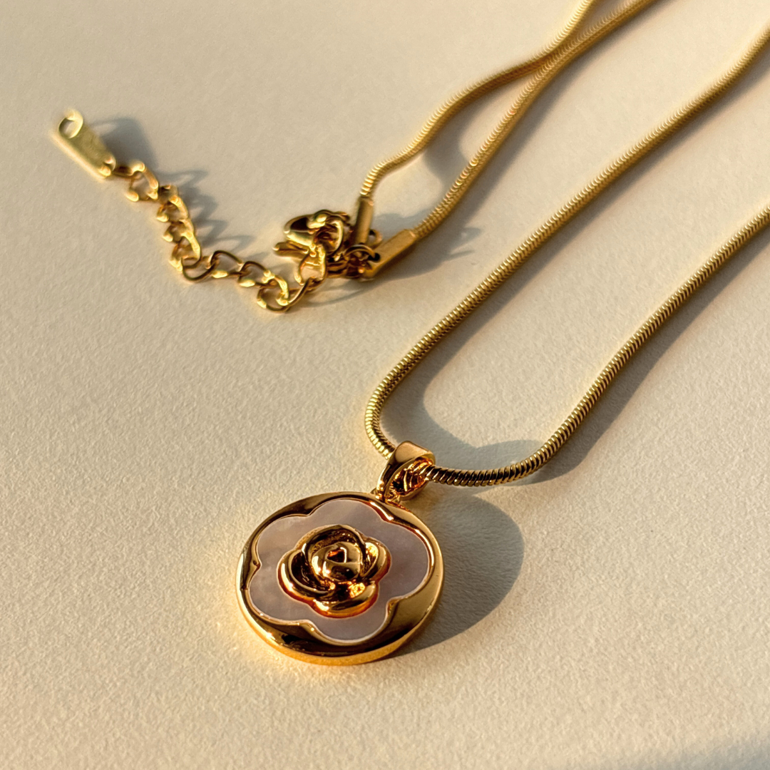 Rose Seal Necklace
